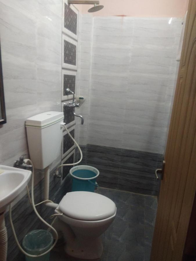 Ds Residency Varanasi-prime Location-parking Varanasi